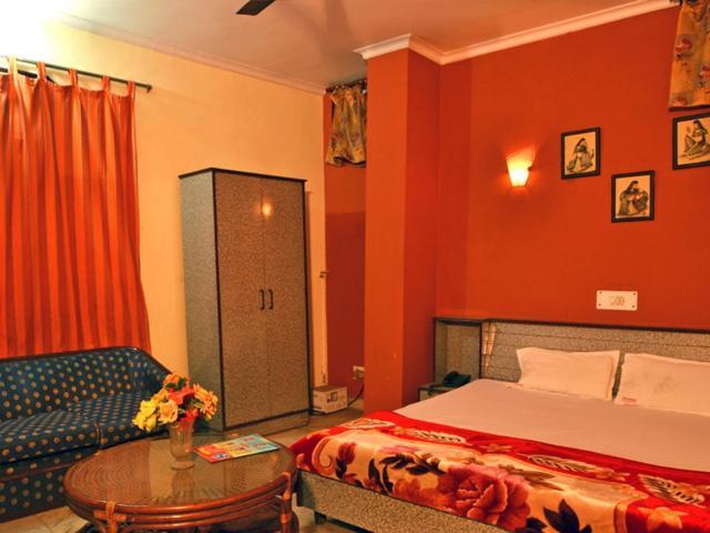 Отель Sahara International Deluxe Нью-Дели Номер фото